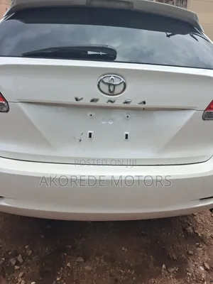 Toyota Venza 2010 White