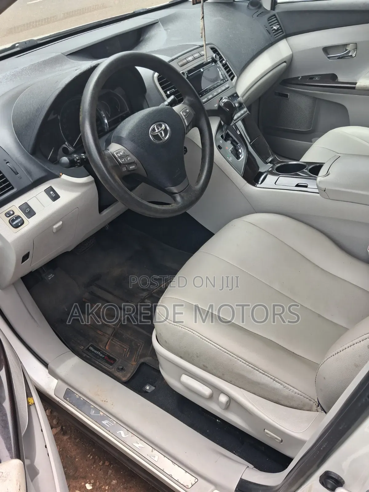 Toyota Venza 2010 White