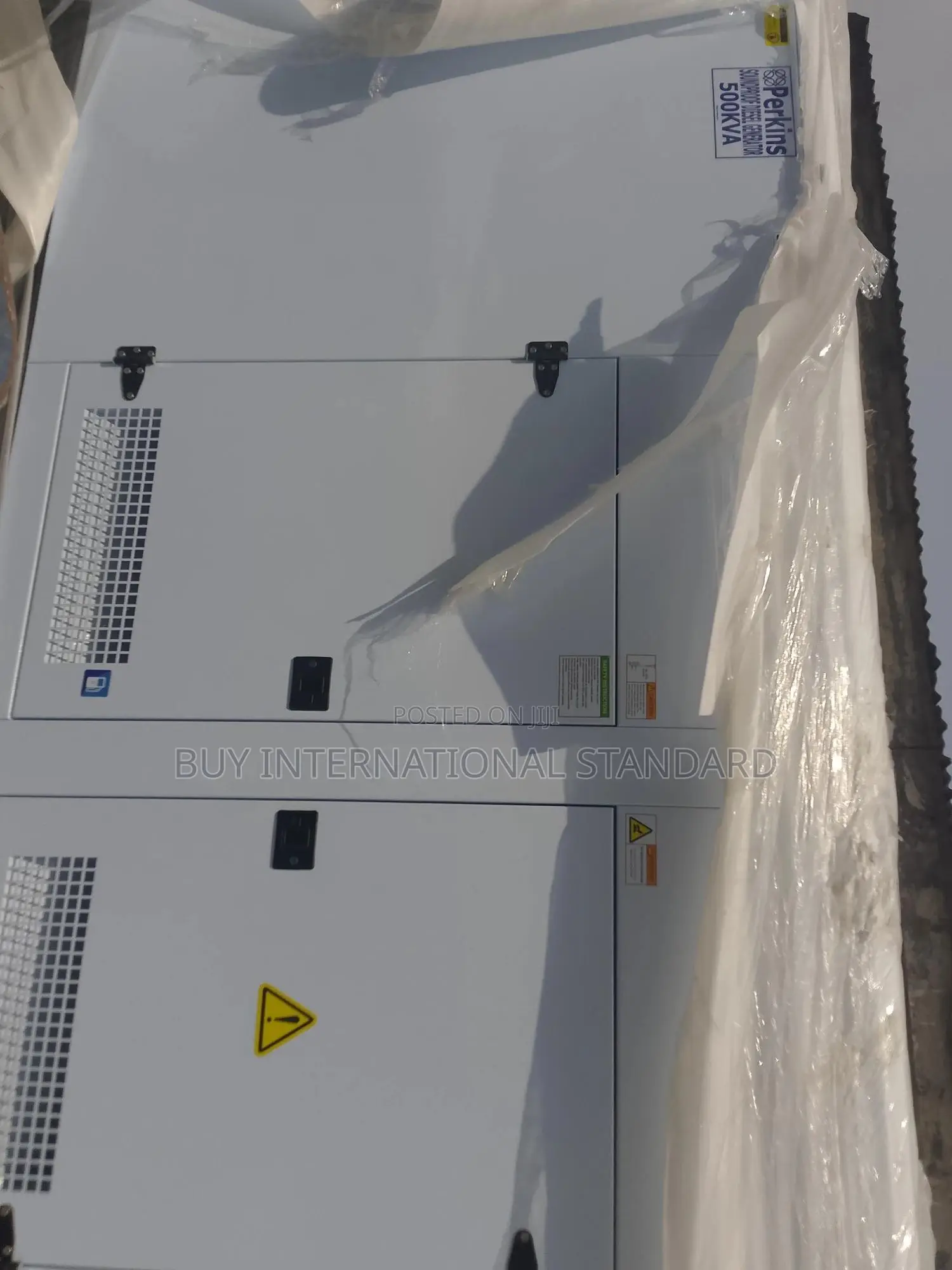 Perkins 500kva Soundproof Diesel 3-Phase Power Generator