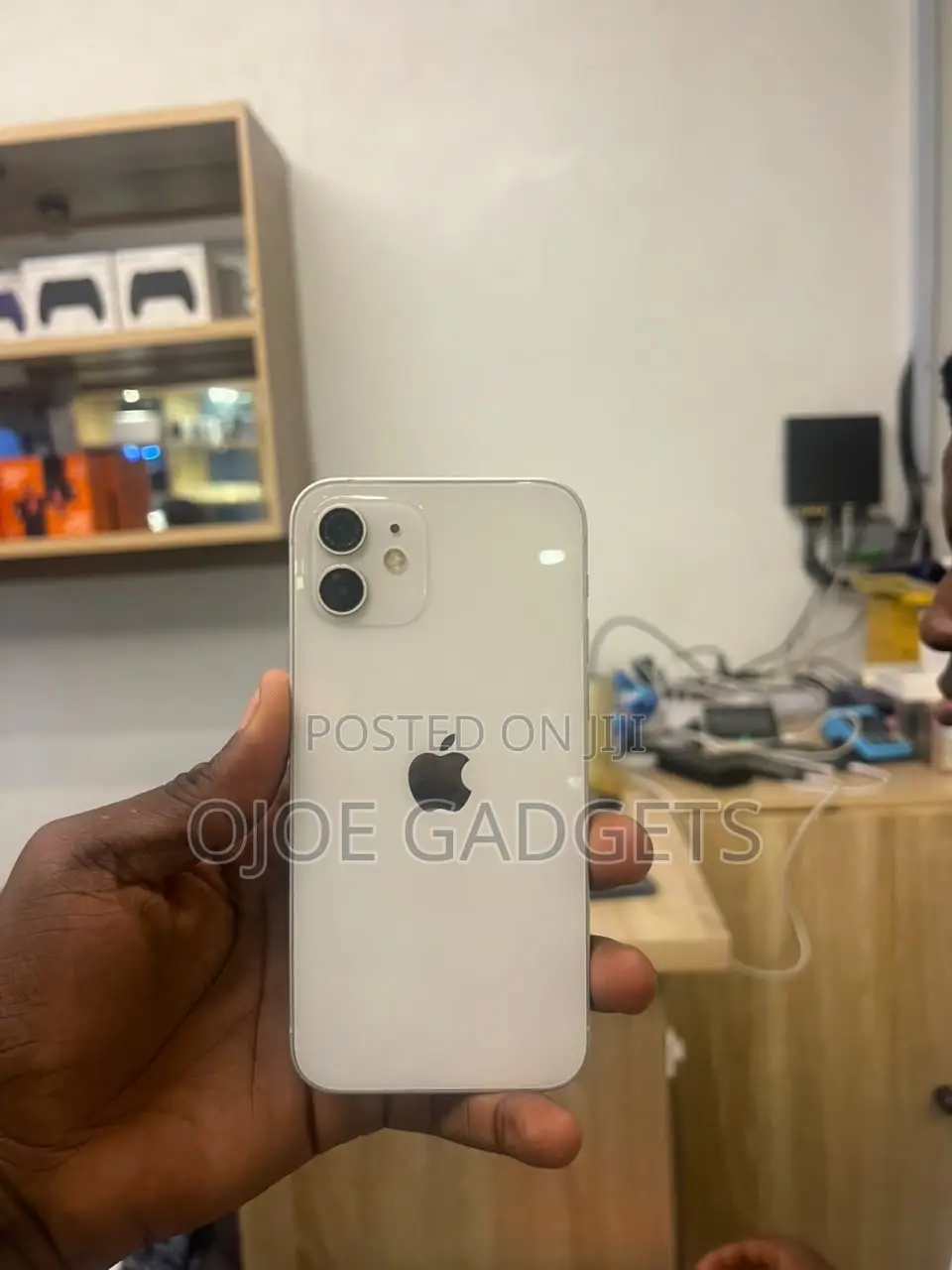 Apple iPhone 12 64 GB White