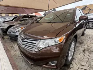Toyota Venza XLE 2012 Brown