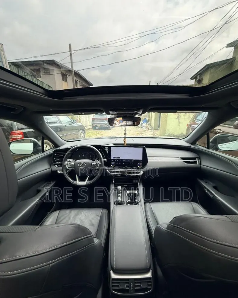 Lexus RX 2025 Gray
