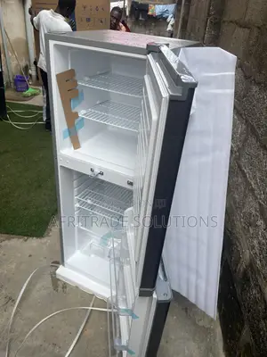 Skyrun BCD-195HS – Cool Storage for Modern Kitchens