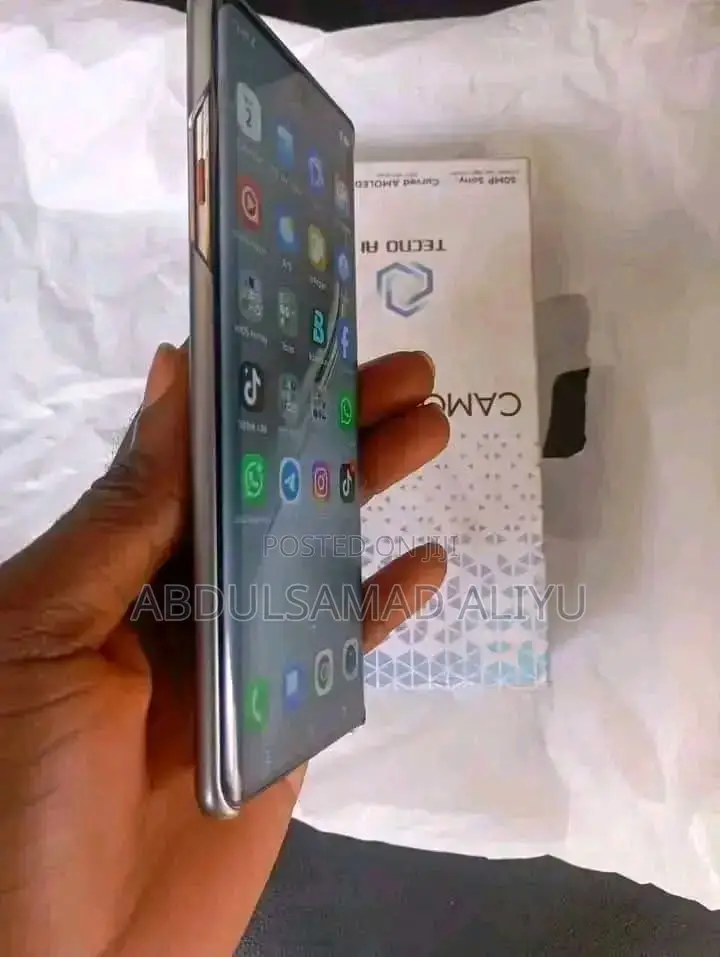 New Tecno Camon 40 128 GB
