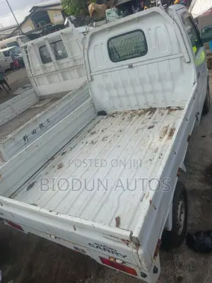 Suzuki Every 2005 White