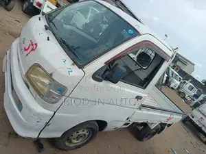 Suzuki Every 2005 White