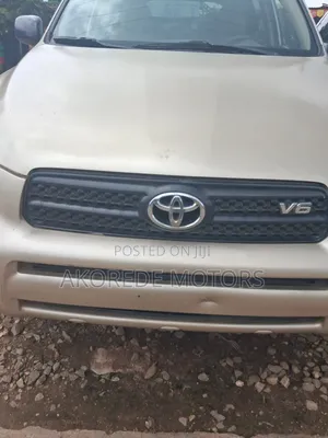 Toyota RAV4 2008 Gold