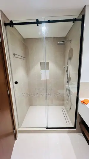 Still Your Sweet Shower Cubicle 10m Thick Ness Tampered CNg