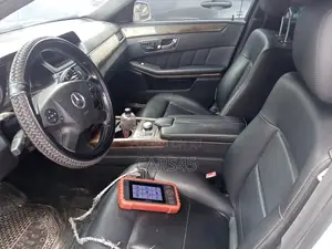 Mercedes-Benz E350 2011 Silver