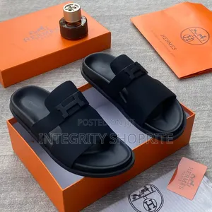 Hermès Slippers 
Size 40——46