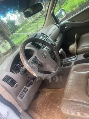 Nissan Frontier 2009 White