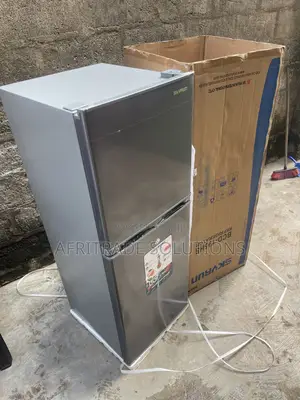 Skyrun 195L Fridge – Cool Convenience for Every Home