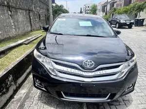 Toyota Venza XLE 4dr Wagon AWD (2.7L 4cyl 6A) 2014 Black