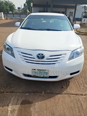 Toyota Camry 2.4 LE 2008 White