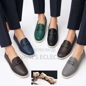 High-End Men's CD Buckle Leather Loafers