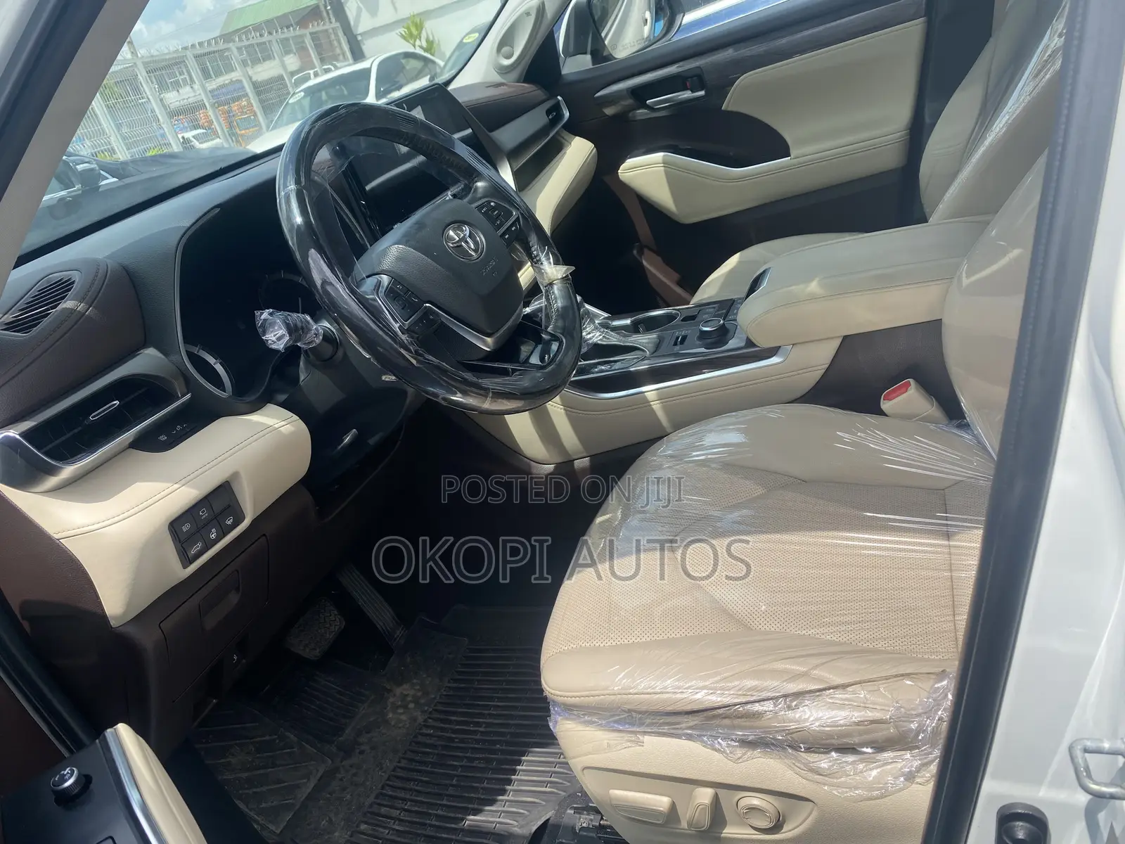 Toyota Highlander 2022 White