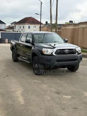 Toyota Tacoma 4dr Access Cab 4WD 6.1 ft. SB (2.7L 4cyl 5M) 2014 Black