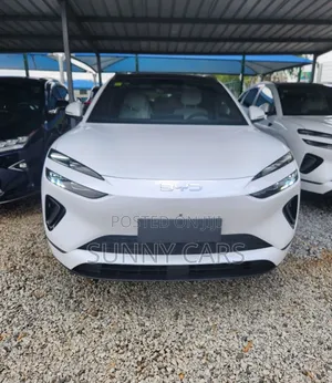 New BYD Destroyer 05 DM-i 1.5 Hybrid FWD 2025 White