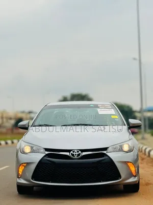 Toyota Camry 2015 Silver
