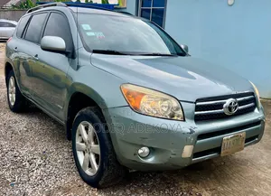 Toyota RAV4 2.4 2008 Green