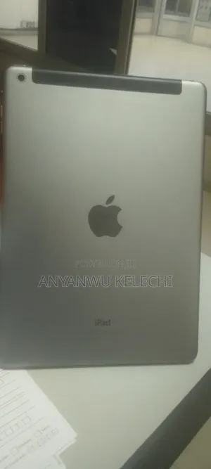 New Apple iPad Air 16 GB Gray