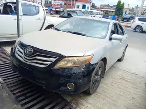 Toyota Camry 2009 Silver