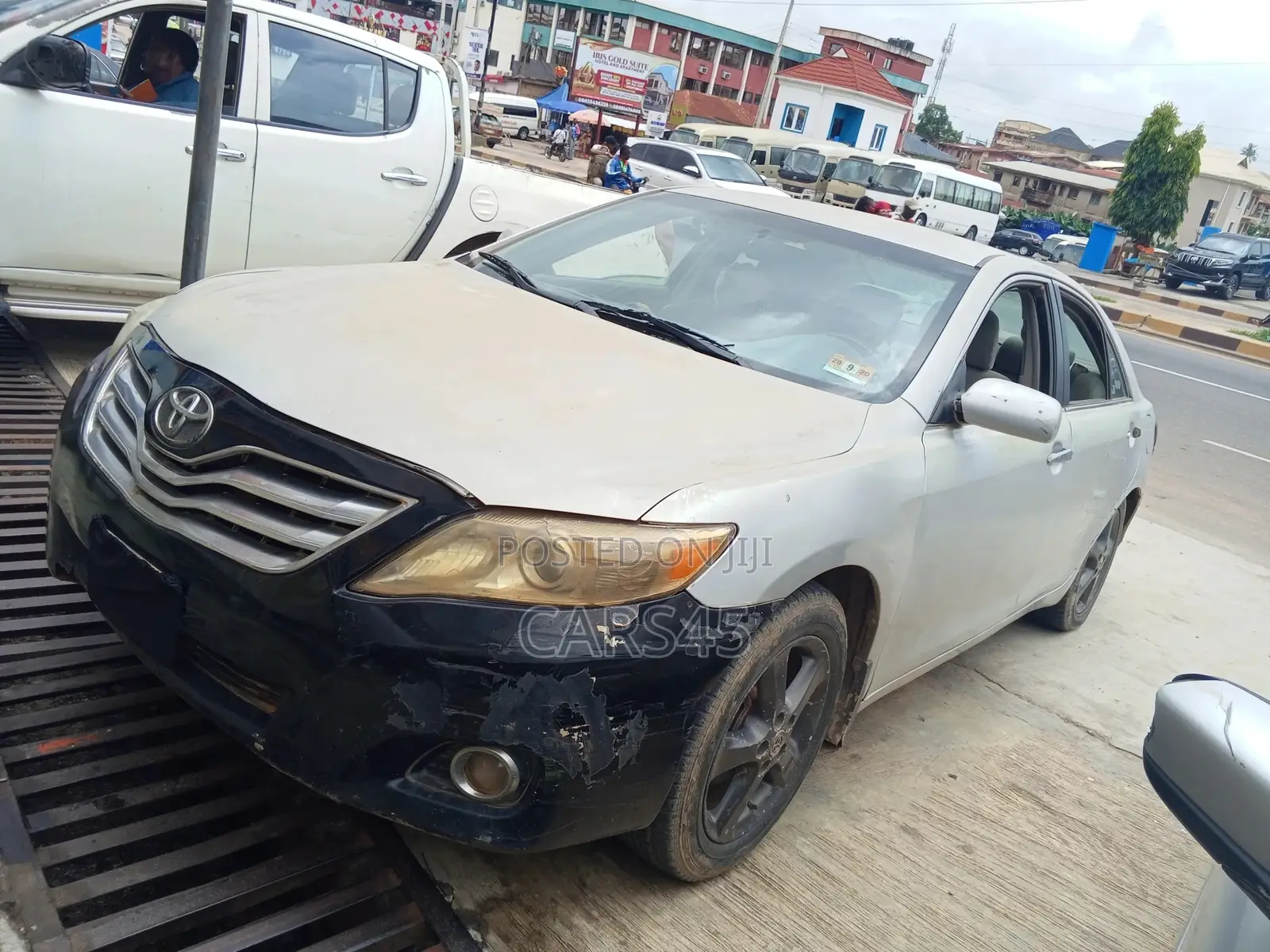 Toyota Camry 2009 Silver