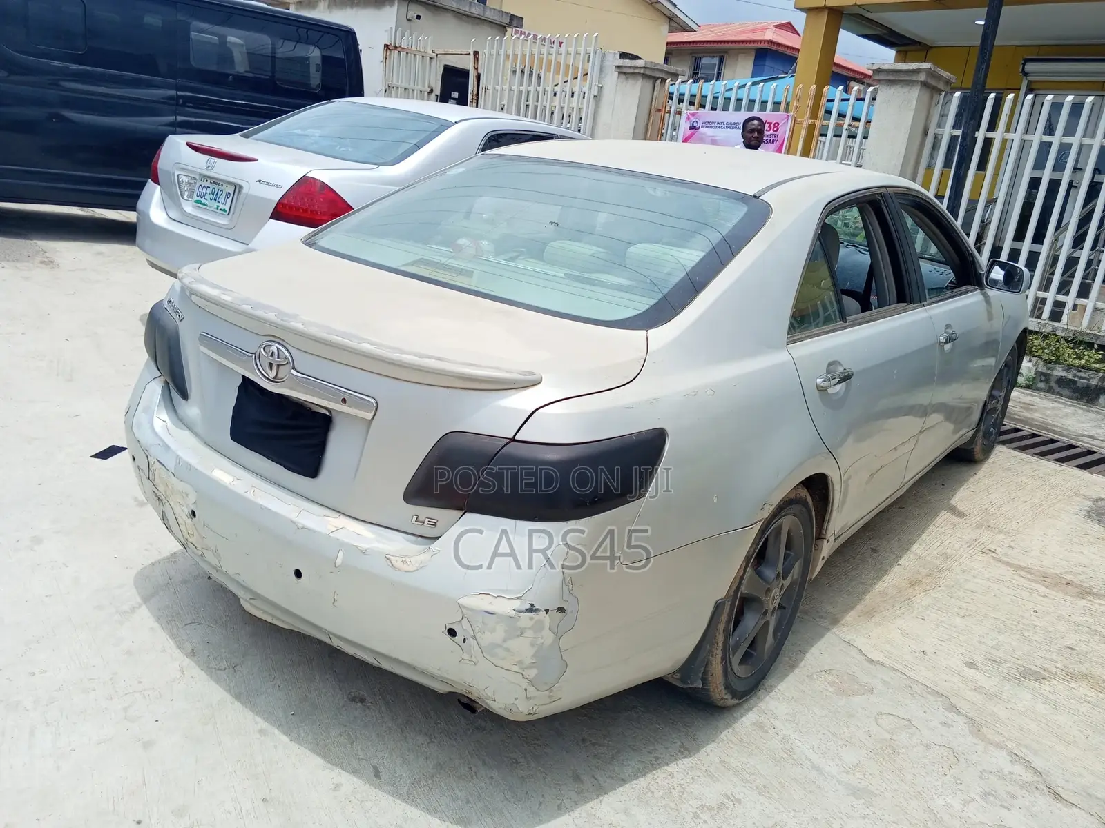Toyota Camry 2009 Silver