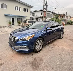 Hyundai Sonata 2016 Blue