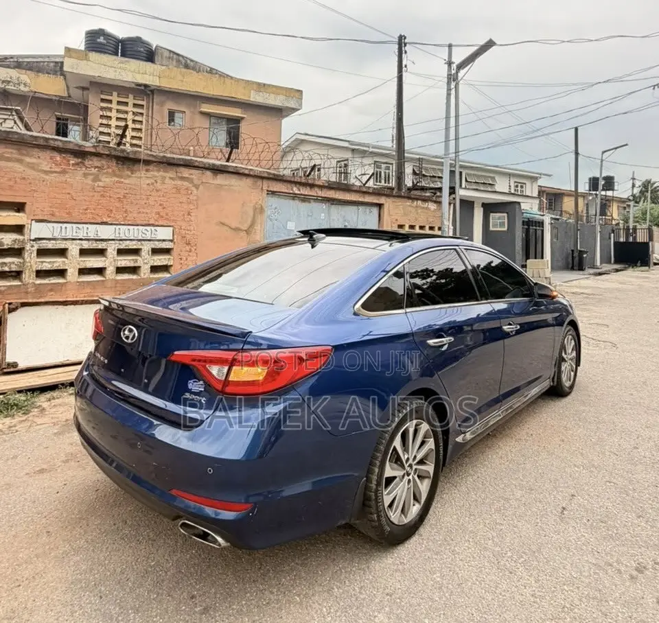 Hyundai Sonata 2016 Blue