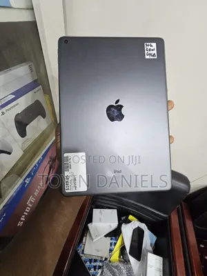 Apple iPad 10.2 (2021) 64 GB Black