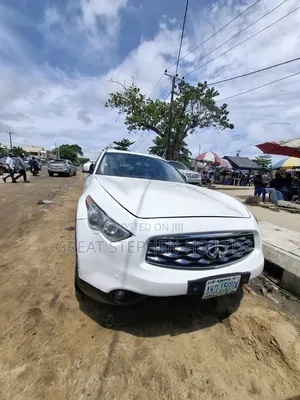 Infiniti FX 35 2010 White