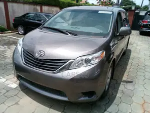 Toyota Sienna 2014 Gray