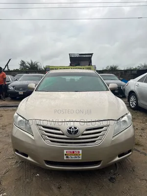 Toyota Camry 2008 Gold