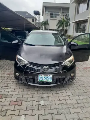 Toyota Corolla 2014 Black