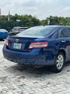 Toyota Camry LE 4dr Sedan (2.5L 4cyl 6A) 2011 Blue