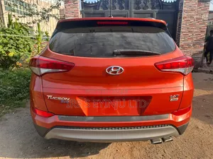 Hyundai Tucson 2016 Orange