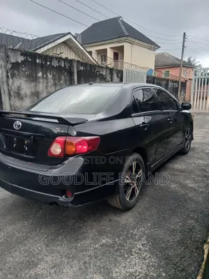 Toyota Corolla S 4dr Sedan (1.8L 4cyl 4A) 2010 Ivory