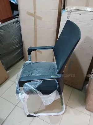 Executive Black Visitors Office Chair With Armedrest
