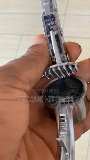 1pc Heavy-Duty Garlic Press, Ginger Crusher.