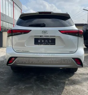 Toyota Highlander 2023