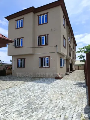 2bdrm Block of Flats in Residents Area Eleko for rent