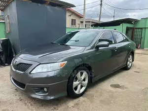 Toyota Camry 2010 Gray