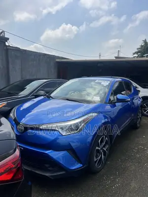Toyota C-HR 2018 Blue