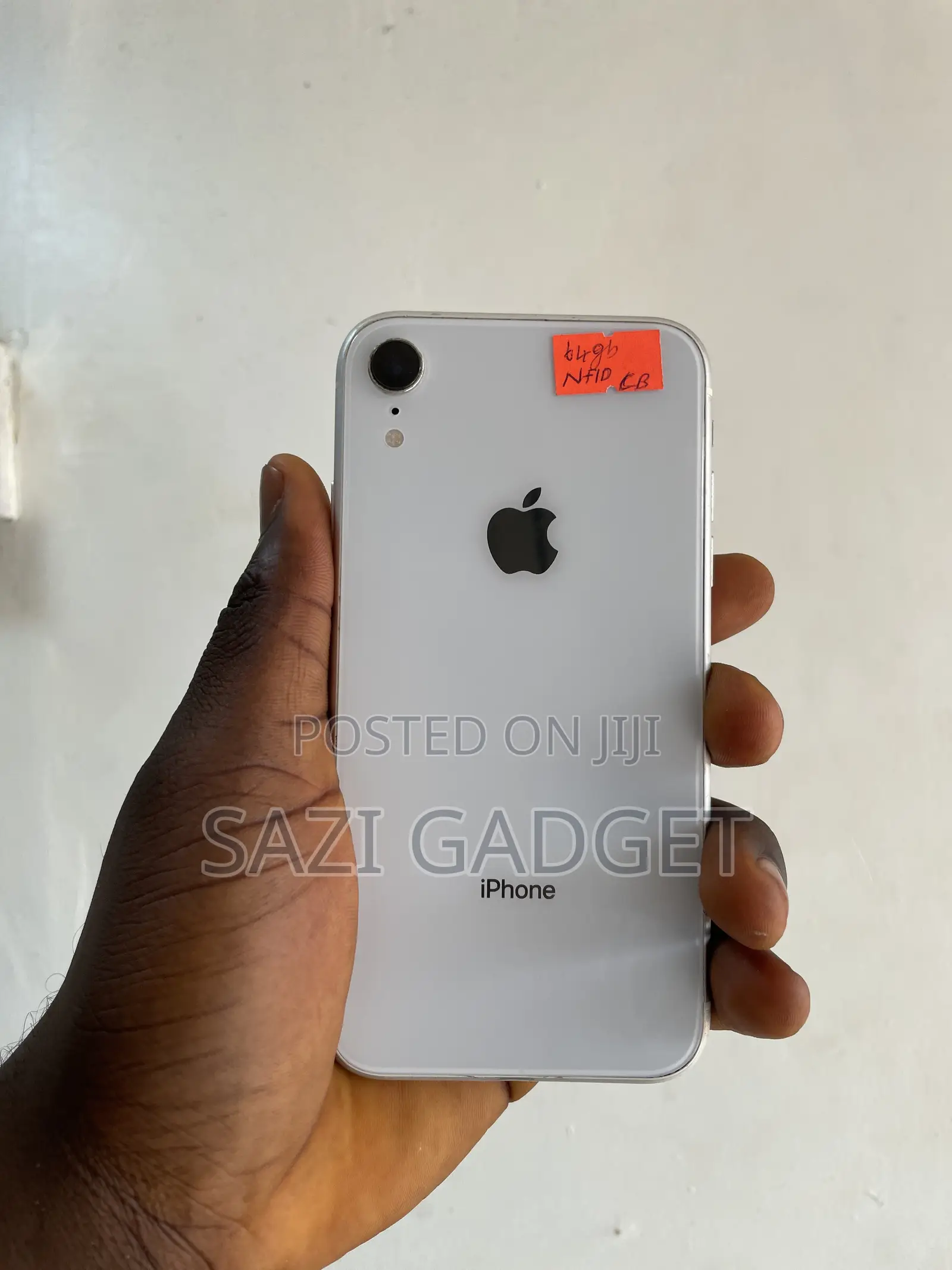 Apple iPhone XR 64 GB White
