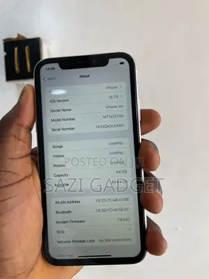 Apple iPhone XR 64 GB White