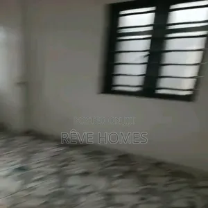 2bdrm Block of Flats in Ebute Metta for rent