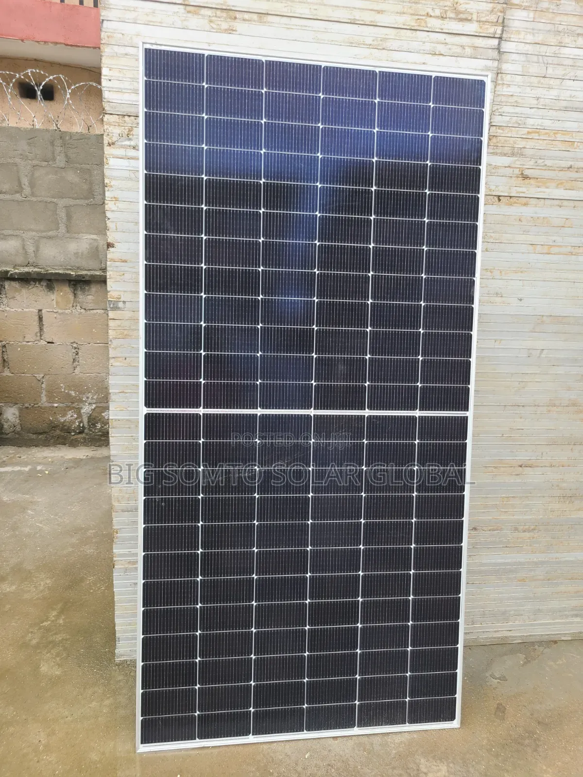 600watts Canadian Solar Panel