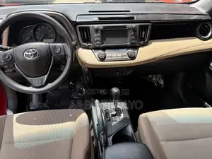 Toyota RAV4 2014 Red