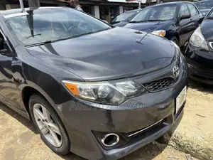 Toyota Camry 2012 Gray